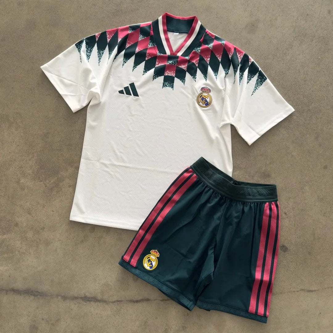 COMPLETINO REAL MADRID