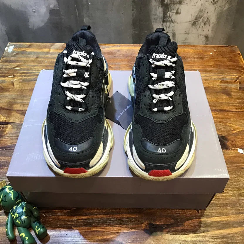 BALENCIAGA SNEAKER